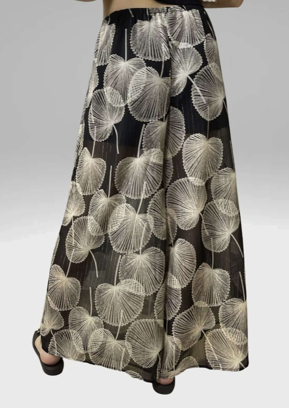 Cabaña Leaf Resort Style Outfit