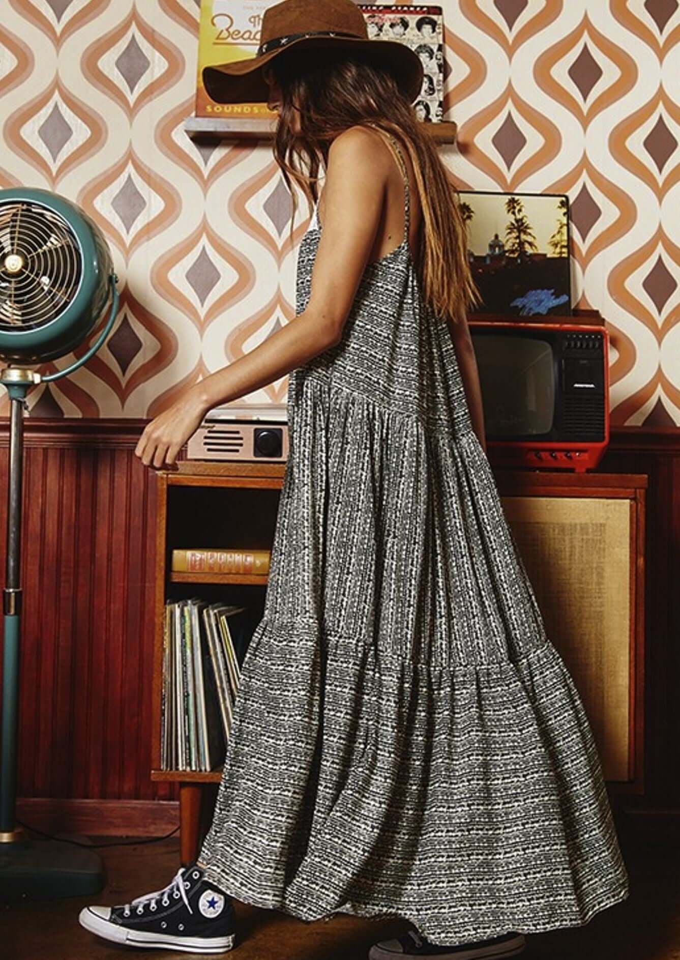 Lace Contrast Tiered Maxi Dress