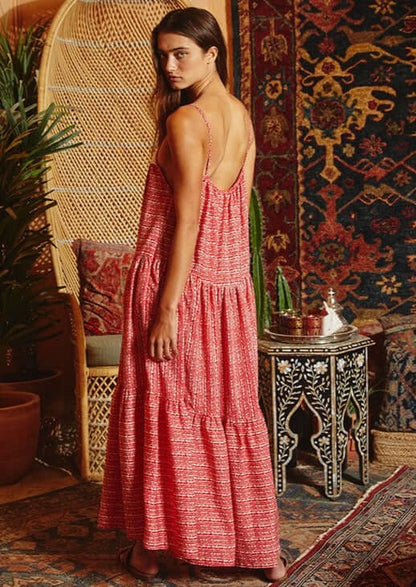 Lace Contrast Tiered Maxi Dress