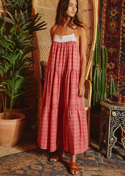 Lace Contrast Tiered Maxi Dress