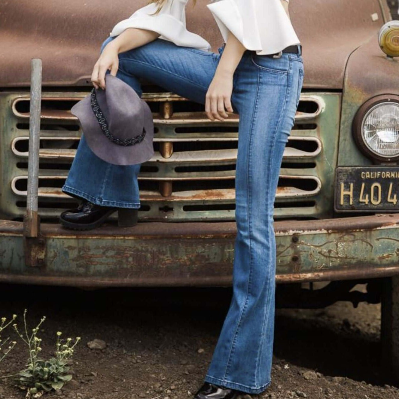 Rumor Has It Front Seam Flared Denim Jeans