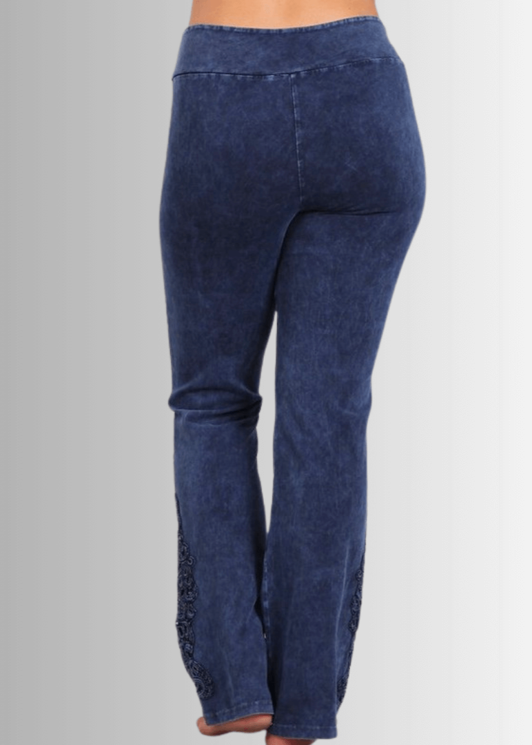 Bootcut Jeggings Crochet Hem in Plus Size