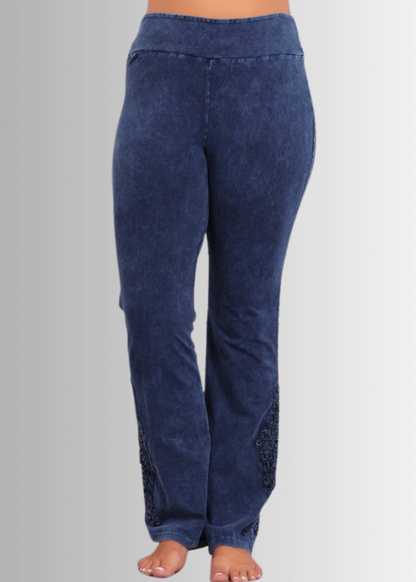 Bootcut Jeggings Crochet Hem in Plus Size