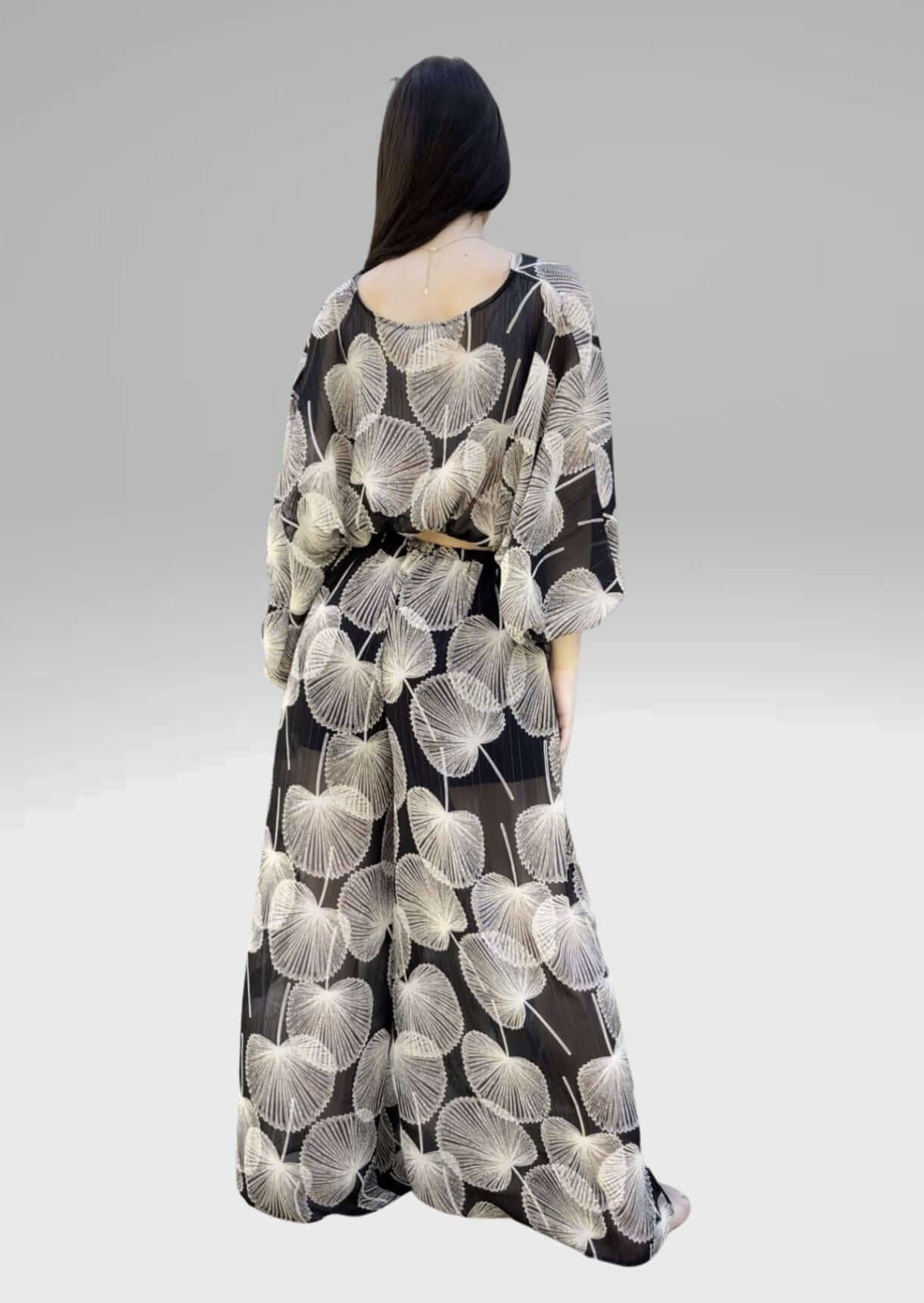 Cabaña Leaf Resort Style Outfit