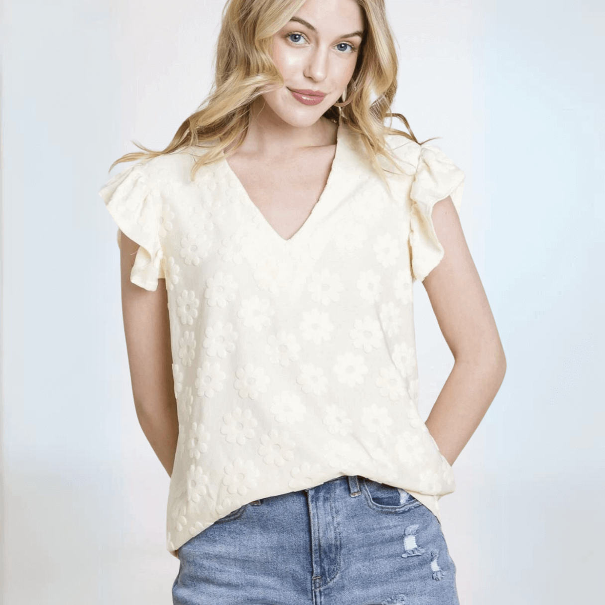 Adorable Daisies Textured Top Made in USA