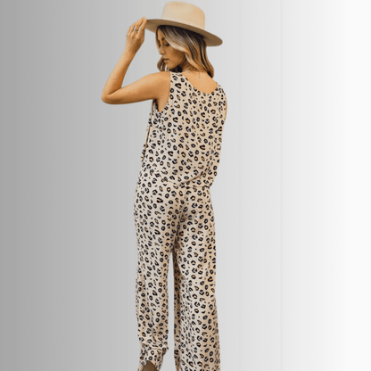 Super Cute Animal Print Casual Pants Set