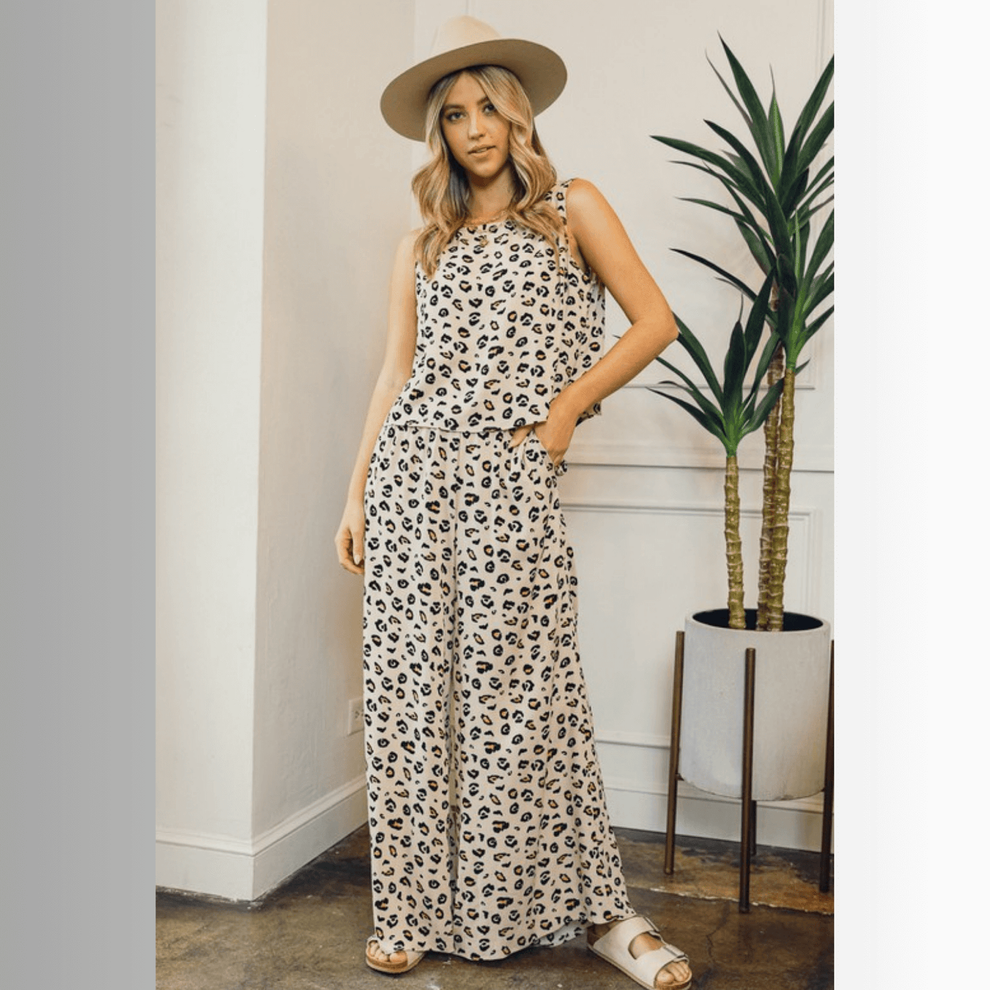 Super Cute Animal Print Casual Pants Set