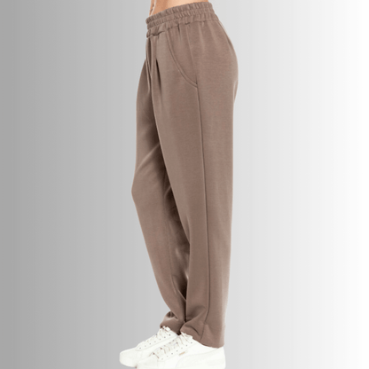 Jacqui Dreamy Soft Tapered Leg Pant