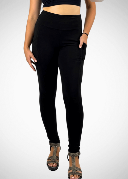 A Perfect Fit Solid Pocket Leggings