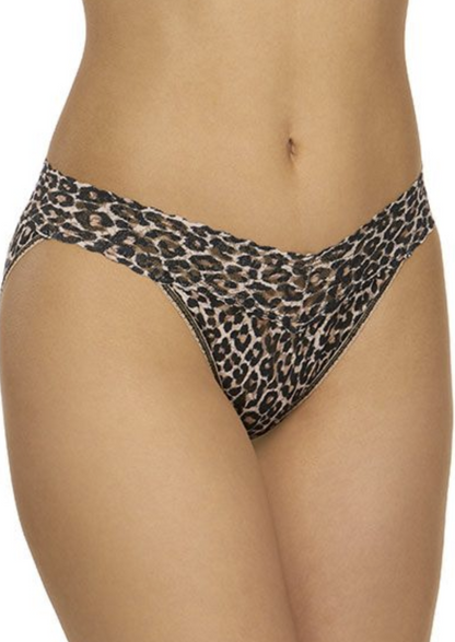 Signature Lace Leopard V-Kini